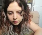 bella_robinson is a 18 year old female webcam sex model.