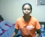 roxanne_98 is a  year old female webcam sex model.