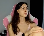 prettysomething is a 20 year old female webcam sex model.