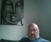 iceoli123 is a 45 year old male webcam sex model.