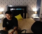 lillith_and_mike is a 25 year old couple webcam sex model.