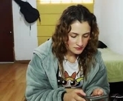 _lindasy_ is a 27 year old female webcam sex model.