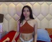 cloeygraweing is a  year old female webcam sex model.