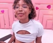 wild_firee_ is a 21 year old female webcam sex model.