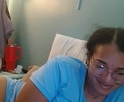 bonvivantb is a 31 year old female webcam sex model.