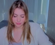 goga_li is a 22 year old female webcam sex model.