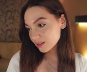 cassicompagna is a 18 year old female webcam sex model.