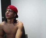 jash_7 is a 19 year old male webcam sex model.