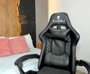 nahiaras_herz is a  year old female webcam sex model.