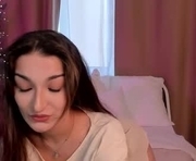 softly_bold is a 20 year old female webcam sex model.