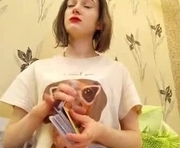 jonellecogburn is a 18 year old female webcam sex model.