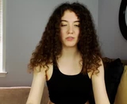rileyraden is a 21 year old female webcam sex model.