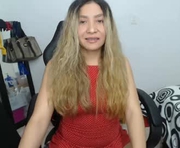 vellarossa is a 21 year old female webcam sex model.