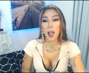 xxqueenjasminexx is a  year old shemale webcam sex model.
