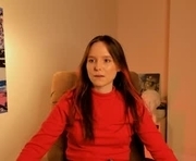 kelseyandrews is a 18 year old female webcam sex model.