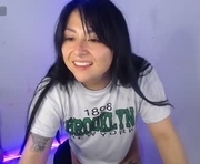 meg_velvet is a 24 year old female webcam sex model.