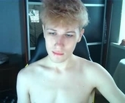 miluegin is a 20 year old male webcam sex model.