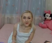 sophiekittyy is a  year old female webcam sex model.