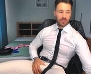 mikestrip is a 31 year old male webcam sex model.