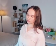 delight_in_light is a 18 year old female webcam sex model.