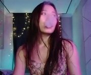 meowsun is a 20 year old female webcam sex model.