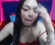 maturelunaa is a 32 year old female webcam sex model.