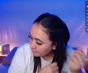 m33li is a 29 year old female webcam sex model.