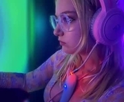 jacywinslat is a  year old female webcam sex model.