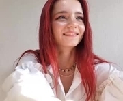 shellaspartin is a 18 year old female webcam sex model.