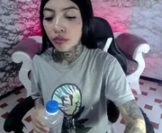 ashley_blum_v is a  year old female webcam sex model.