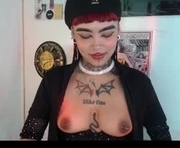 adamsniki is a  year old female webcam sex model.