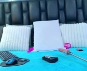 liateylor is a 19 year old female webcam sex model.