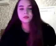tonishaholje is a 18 year old female webcam sex model.
