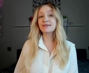 evseniyarare is a  year old female webcam sex model.