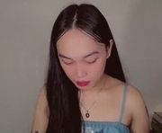 anitaguen is a 19 year old female webcam sex model.
