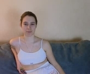 sweet_dreams767 is a 18 year old female webcam sex model.