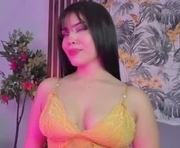 atheneabenz is a 21 year old female webcam sex model.