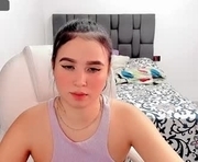 sophia_lovess is a 19 year old female webcam sex model.