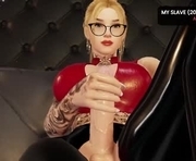 milu_verse is a 21 year old shemale webcam sex model.