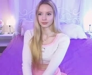 katt_yy is a  year old female webcam sex model.