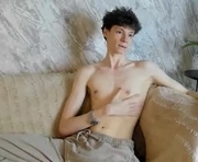 edvardblare is a 18 year old male webcam sex model.