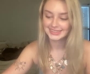 pillowprincessjaci is a  year old female webcam sex model.
