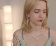 leo_lulu is a  year old female webcam sex model.