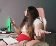 beriesniks is a 25 year old female webcam sex model.