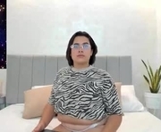 kendall_roous is a 19 year old shemale webcam sex model.