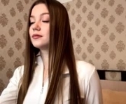 karinapfefferkorn is a 18 year old female webcam sex model.