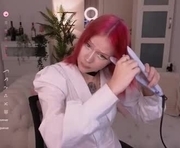 kitten_murray is a 19 year old female webcam sex model.