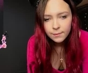monica__queen is a 19 year old female webcam sex model.