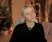 bethanycloud is a 24 year old female webcam sex model.