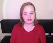 helenbrais is a 30 year old female webcam sex model.